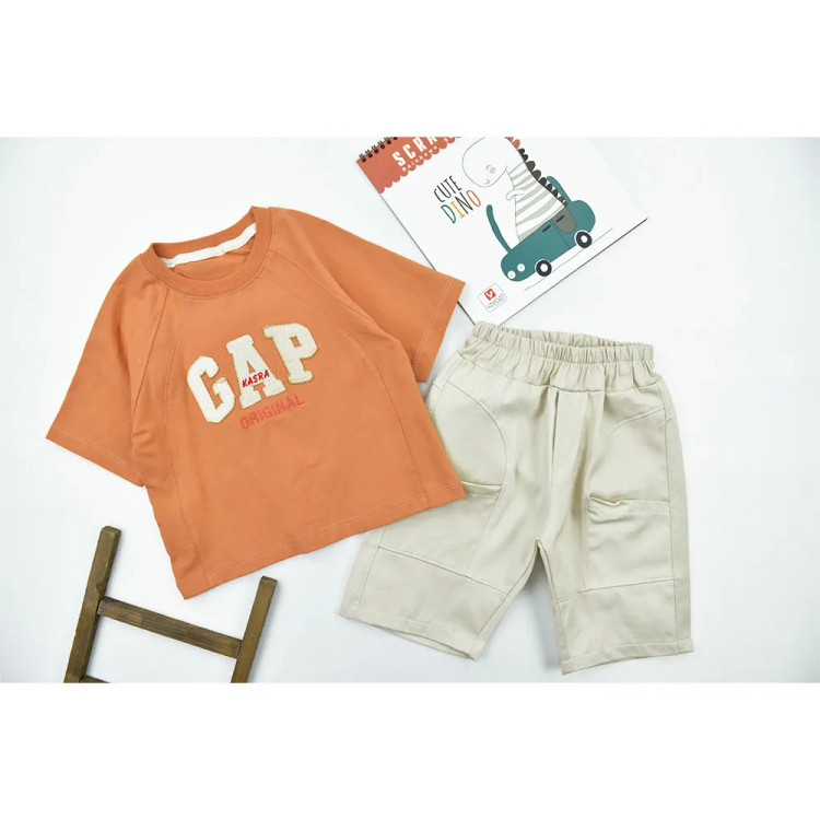 ست تیشرت و شلوارک پسرانه GAP طرح باکسی جنس پنبه و کتان