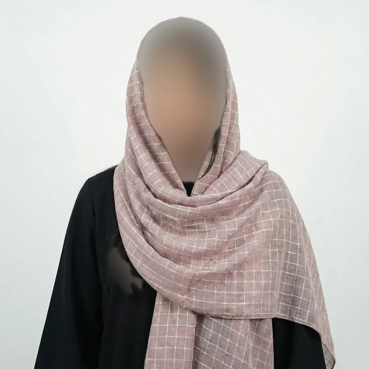 شال زنانه حریر گلکسی رنگ کالباسی ابعاد 70 در 166 سانتیمتر