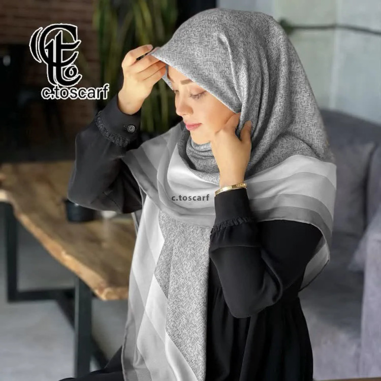 روسری مجلسی نخ کاستوم طرح دور قاب 140x140 سانتیمتر لیز نیست