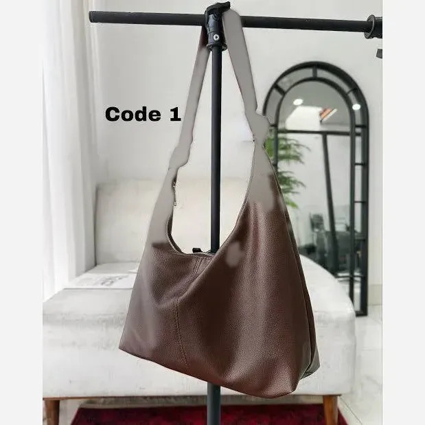 کیف دوشی زنانه چرمی بند گره ای مدل سبک و جادار ابعاد 30 در 40 سانتی متر
