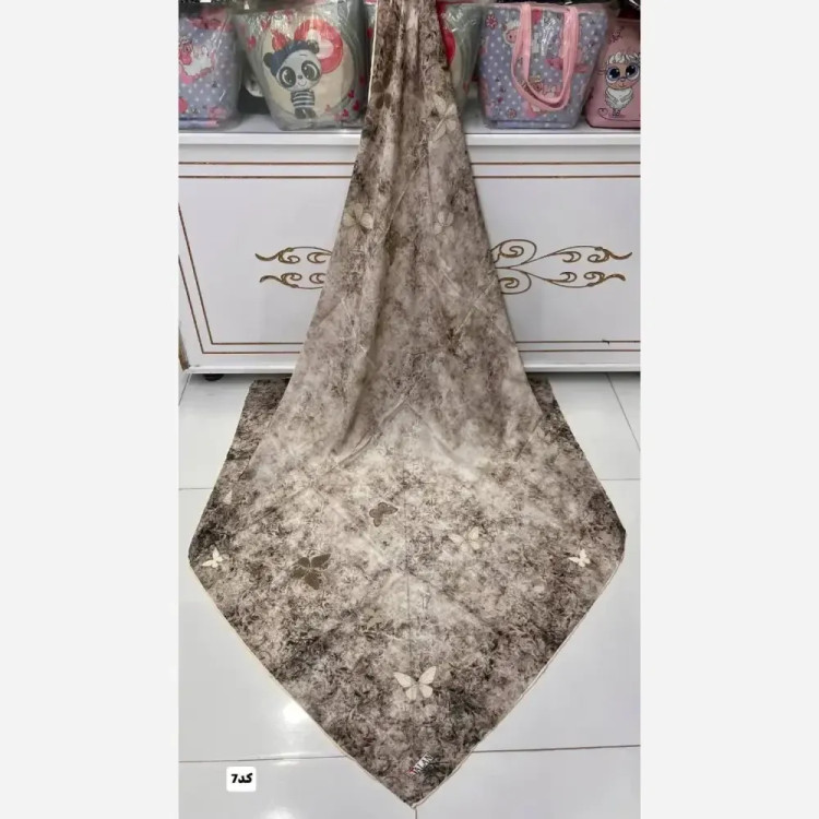 روسری نخی قواره 140 طرح پروانه دور دست دوز مناسب زیر چادر