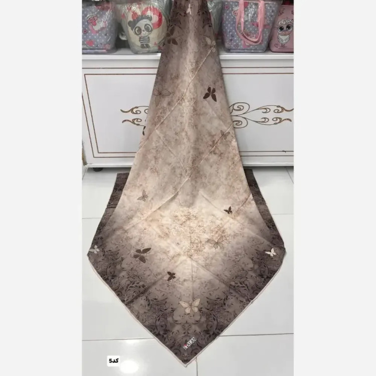 روسری نخی قواره 140 طرح پروانه دور دست دوز مناسب زیر چادر