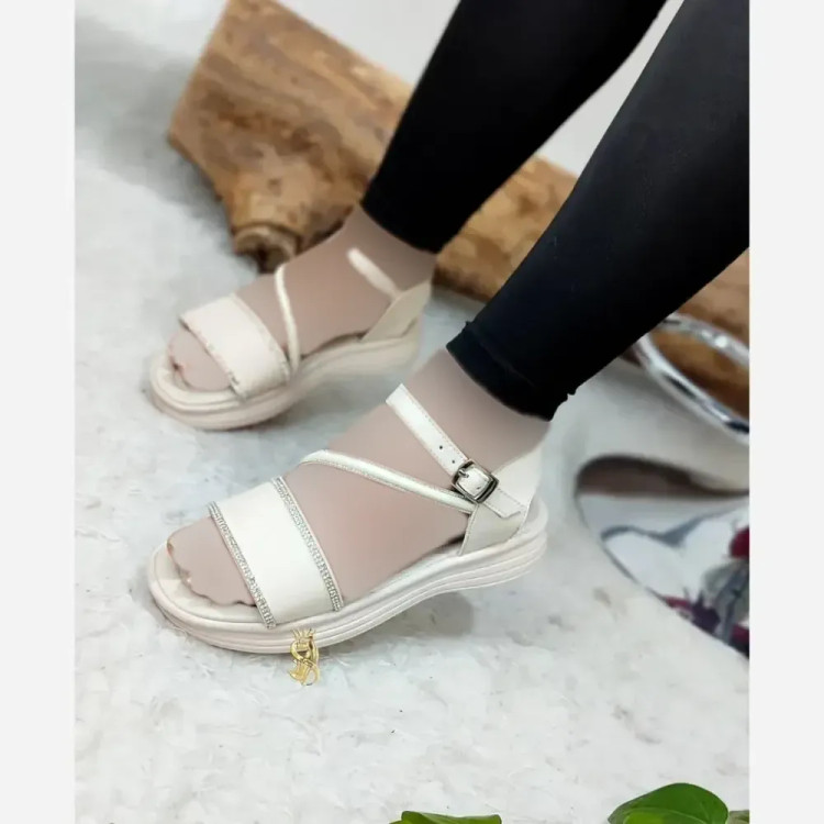 صندل طبی زنانه نگینی مدل حدیث با رویه چرم صنعتی و زیره طبی