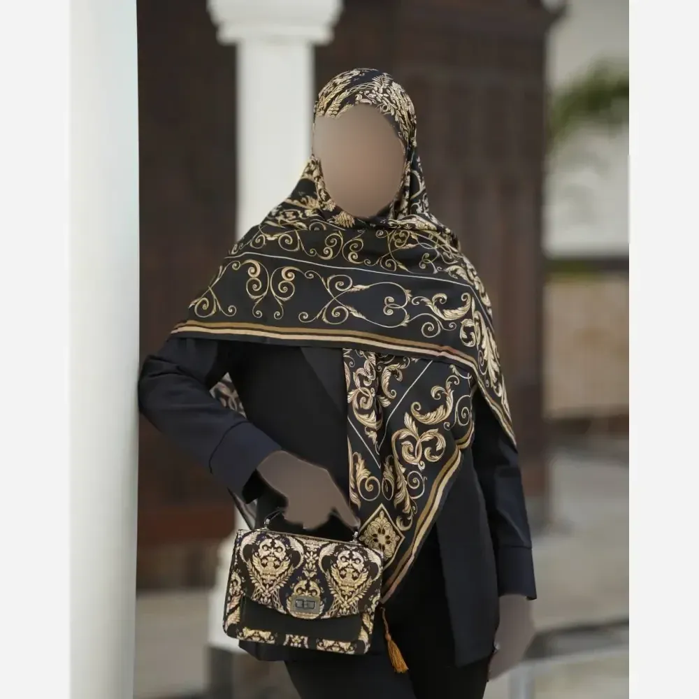 ست کیف و روسری الیزابت با کیف مخمل و چرم و روسری نخی منگولهدار