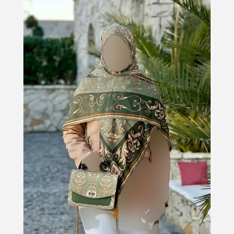 ست کیف و روسری الیزابت با کیف مخمل و چرم و روسری نخی منگوله دار