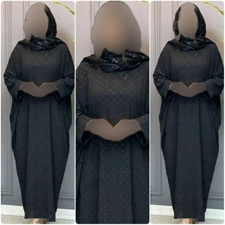 عبای زنانه مجلسی مدل نگین دار جنس الیزه رنگ مشکی فری سایز