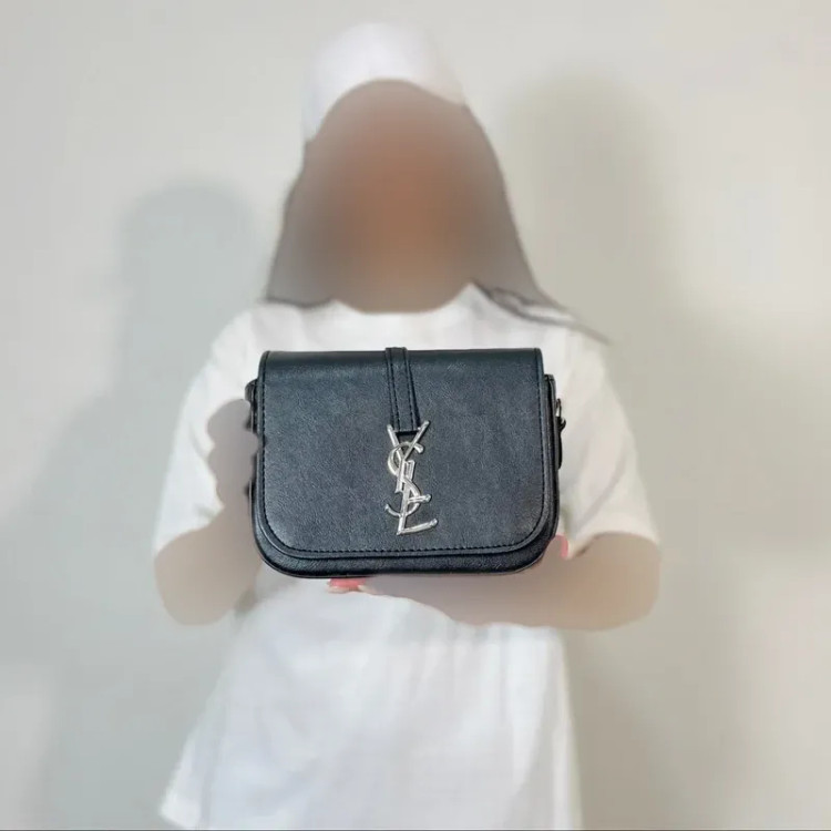 کیف دوشی زنانه چرم مصنوعی YSL ابعاد 20 در 16 سانتیمتر