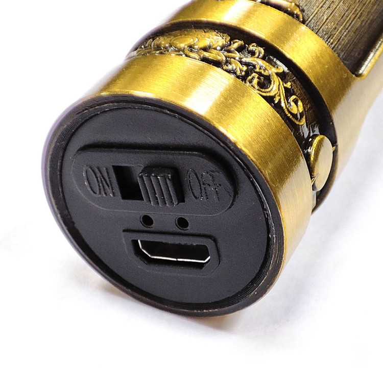 ماشین اصلاح موی سر و صورت خط زن مدل T9 با تیغه استیل ضد زنگ، باتری داخلی، شارژ از طریق USB، مدت استفاده 3 ساعت، همراه برس تمیزکننده، روغن و شانه