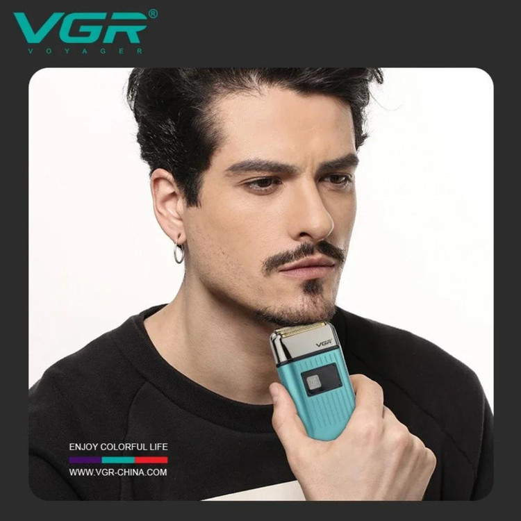 ماشین اصلاح موی سر و صورت وی جی ار مدل V-357 فویلی با تیغه تیتانیوم، ضد آب، باتری 600 میلیآمپر ساعت، موتور 6000 دور در دقیقه و شارژ USB