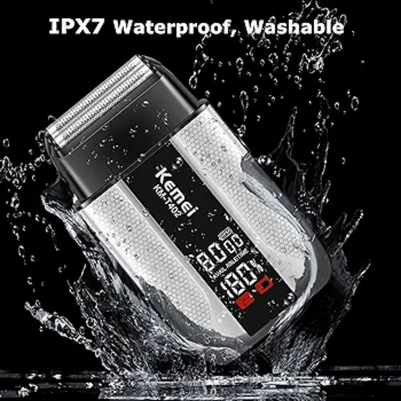 ماشین اصلاح موی صورت فویلی شارژی کیمی مدل KM-T402 با تیغههای دو لایه استیل ضد زنگ، تنظیم سرعت سه حالته، نمایشگر LED، باتری 1400 میلیآمپر ساعت، ضد آب IPX7، بدنه فلزی، اصلاح خشک و مرطوب