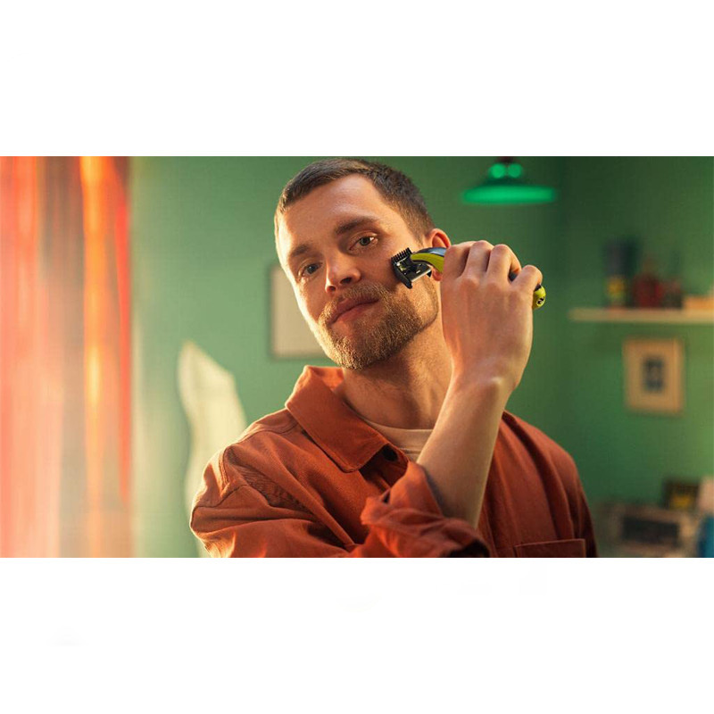 ماشین اصلاح موی صورت فیلیپس مدل QP2724/20 با تیغه استیل ضد زنگ، شانه قابل تنظیم در 5 شماره، استفاده خشک و مرطوب، باتری لیتیوم یونی با 45 دقیقه زمان استفاده و سیستم محافظت دوگانه ضد حساسیت و ضد سرخی پوست