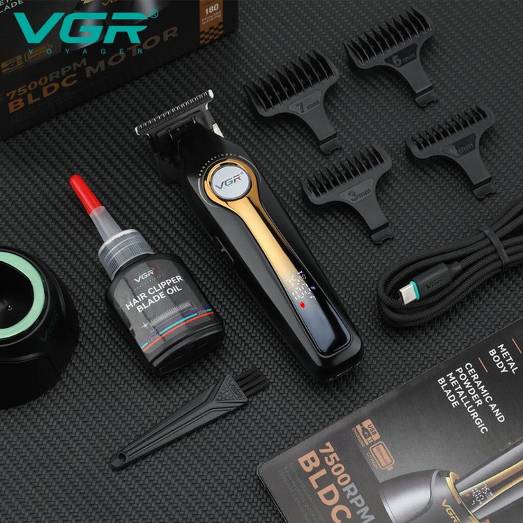 ماشین اصلاح موی سر و صورت وی جی ار مدل V-993 با تیغه سرامیکی، قابلیت اصلاح با شماره صفر، خط زن، نمایشگر میزان شارژ، باتری قابل شارژ، مدت زمان استفاده 180 دقیقه، همراه با 4 عدد شانه