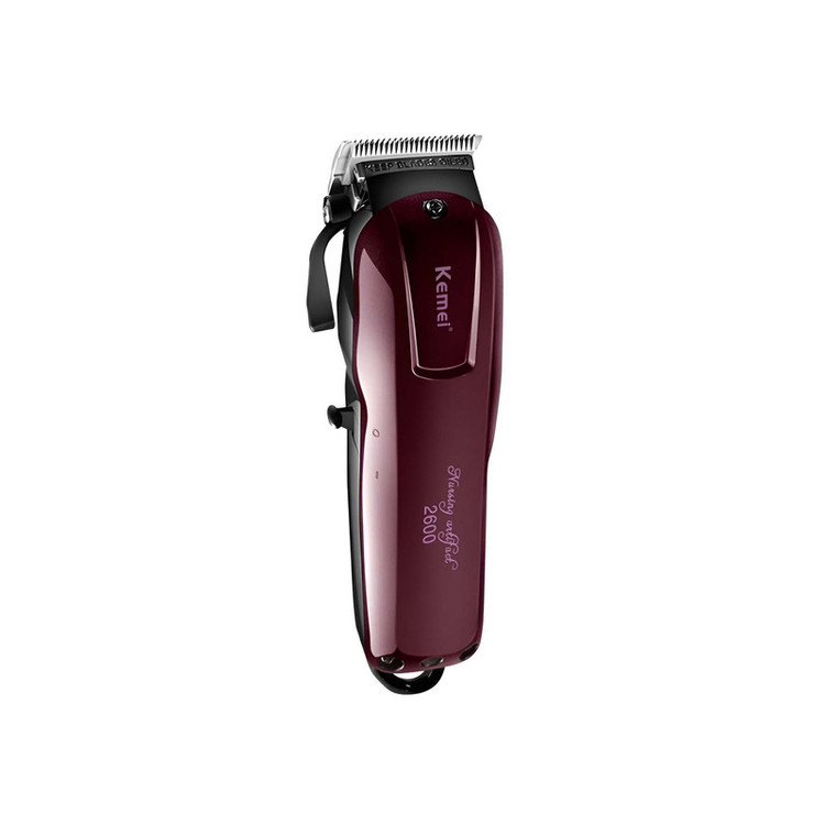 ماشین اصلاح موی صورت کیمی مدل KM-2600 با تیغه استیل ضد زنگ، برش مستقیم، قابلیت تنظیم سرعت، اندازه اصلاح 0.5 تا 2.5 میلیمتر، همراه با 4 عدد شانه و باتری شارژی با مدت استفاده 120 دقیقه
