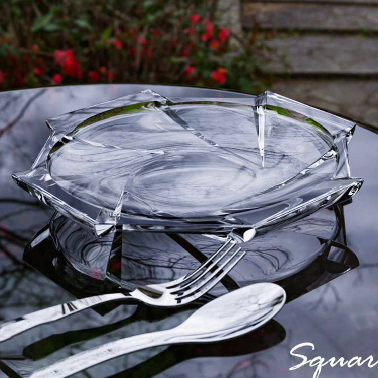 سرویس پذیرایی کریستال 25 پارچه مدل اسکوئر شامل میوهخوری، شیرینیخوری و فنجان با پایه، قندان دربدار، محصول اقتصادی ساخت ایران