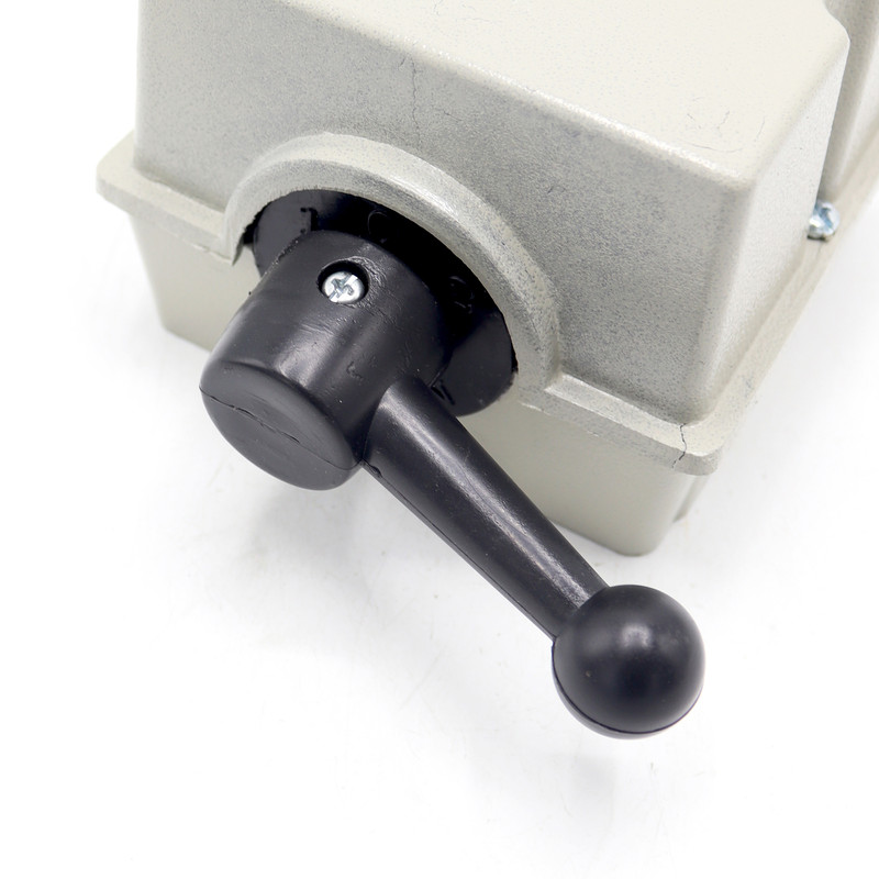 کلید بالابر ساختمانی مدل بلک بول کد YP-P-30AMP