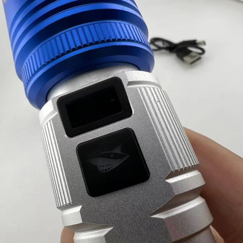 چراغ قوه دستی اسمایلینگ شارک مدل SD7173 با نور مهتابی