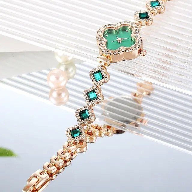 ساعت مچی عقربه ای زنانه مدل sz01