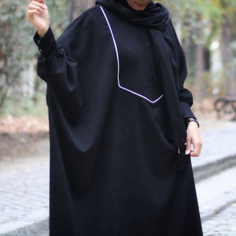 مانتو زنانه مدل عبایی پاییزی مخمل کبربتی
