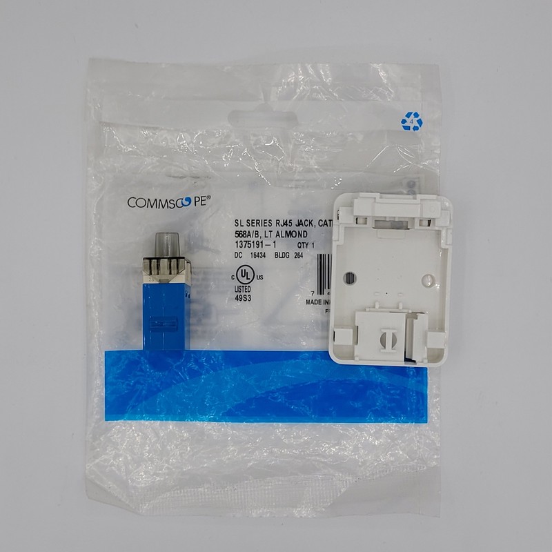 کیستون و باکس کامسکوپ امپ مدل RJ45 بسته 50 عددی